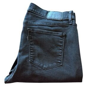 Levi’s Classic Straight Black Jeans
